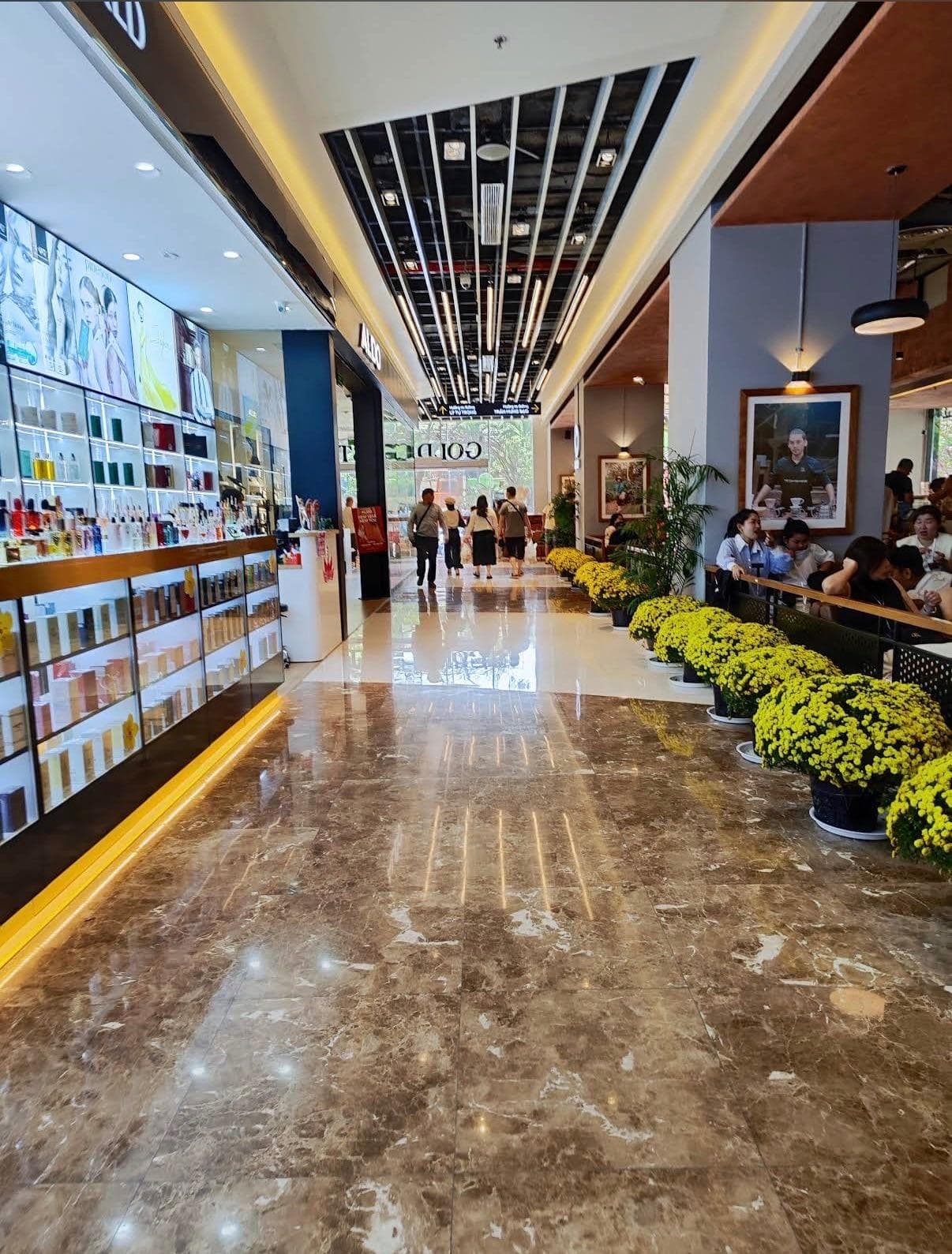 Голд Хост торговый центр - Gold Coast Mall