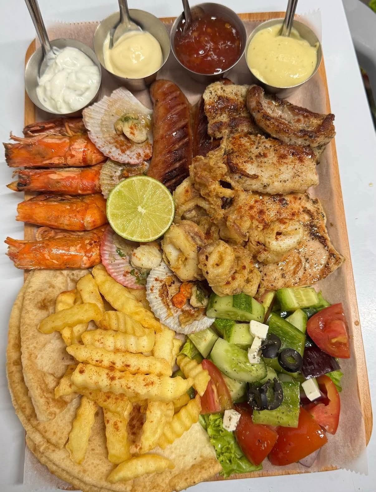 Greek Cuisine — греческое кафе